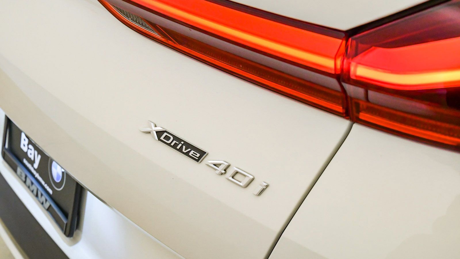 Certified 2023 BMW X6 xDrive40i w/ M Sport Package image 13