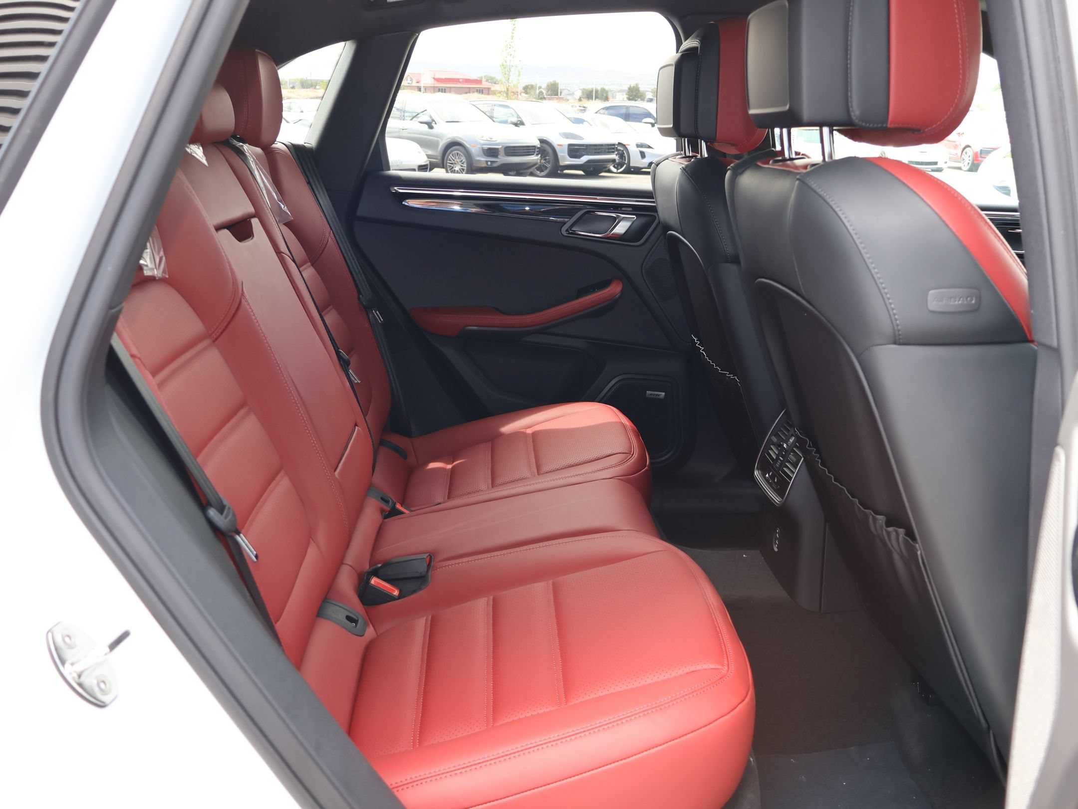 New 2026 Porsche Macan S AWD/4WD image 28