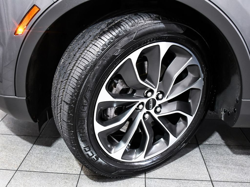 Used 2022 Lincoln Nautilus Reserve w/ Cargo Utility Package AWD/4WD image 7