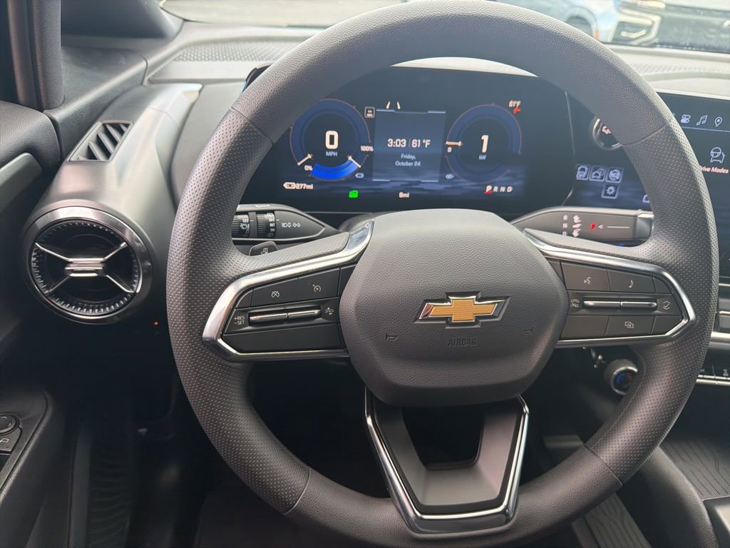 New 2026 Chevrolet Equinox EV LT image 6