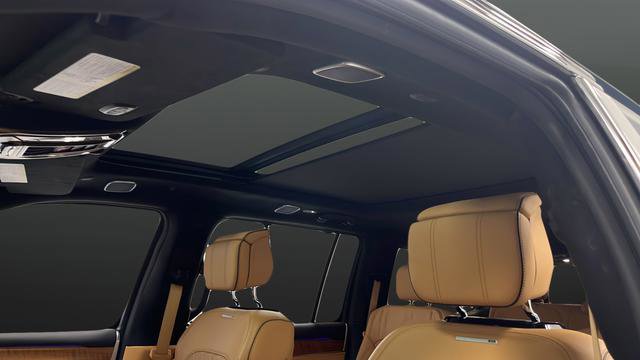 Used 2024 Jeep Grand Wagoneer Series III image 12