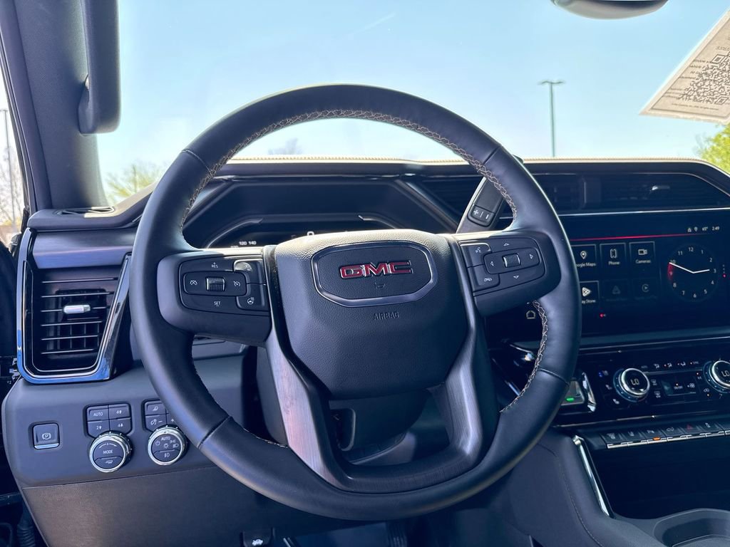 Used 2024 GMC Sierra 2500 AT4 w/ AT4 Preferred Package image 11
