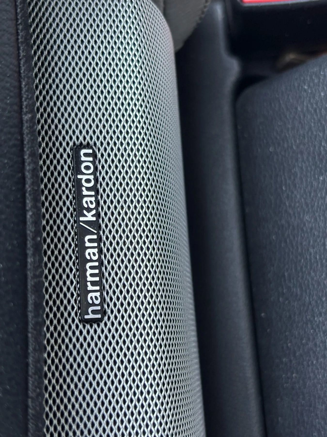 Used 2011 Mercedes-Benz E 350 Cabriolet image 34