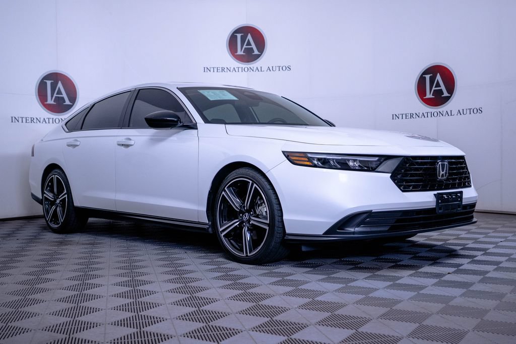 Used 2024 Honda Accord Sport image 1