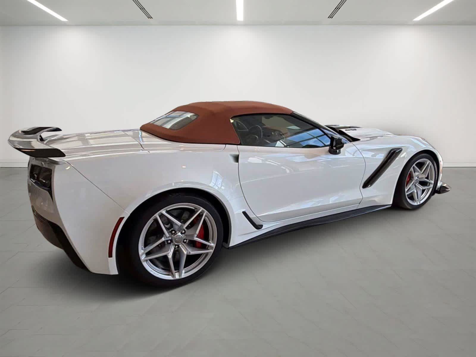 Used 2019 Chevrolet Corvette ZR1 RWD image 3