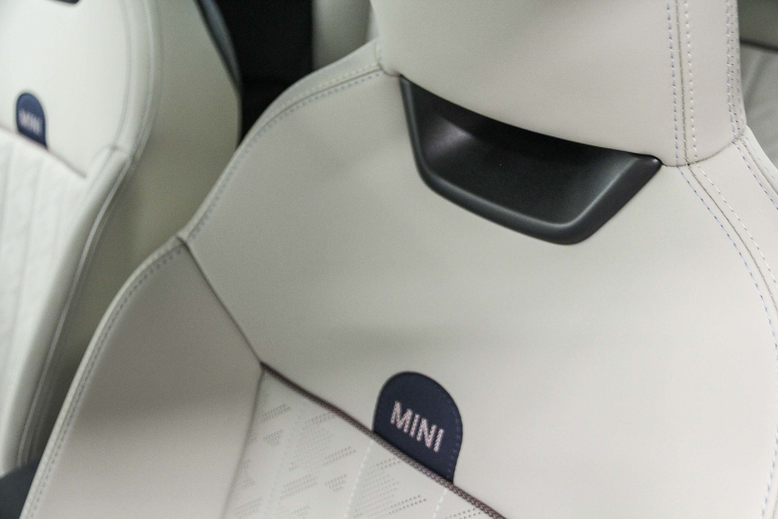 Used 2026 MINI Cooper S FWD image 25