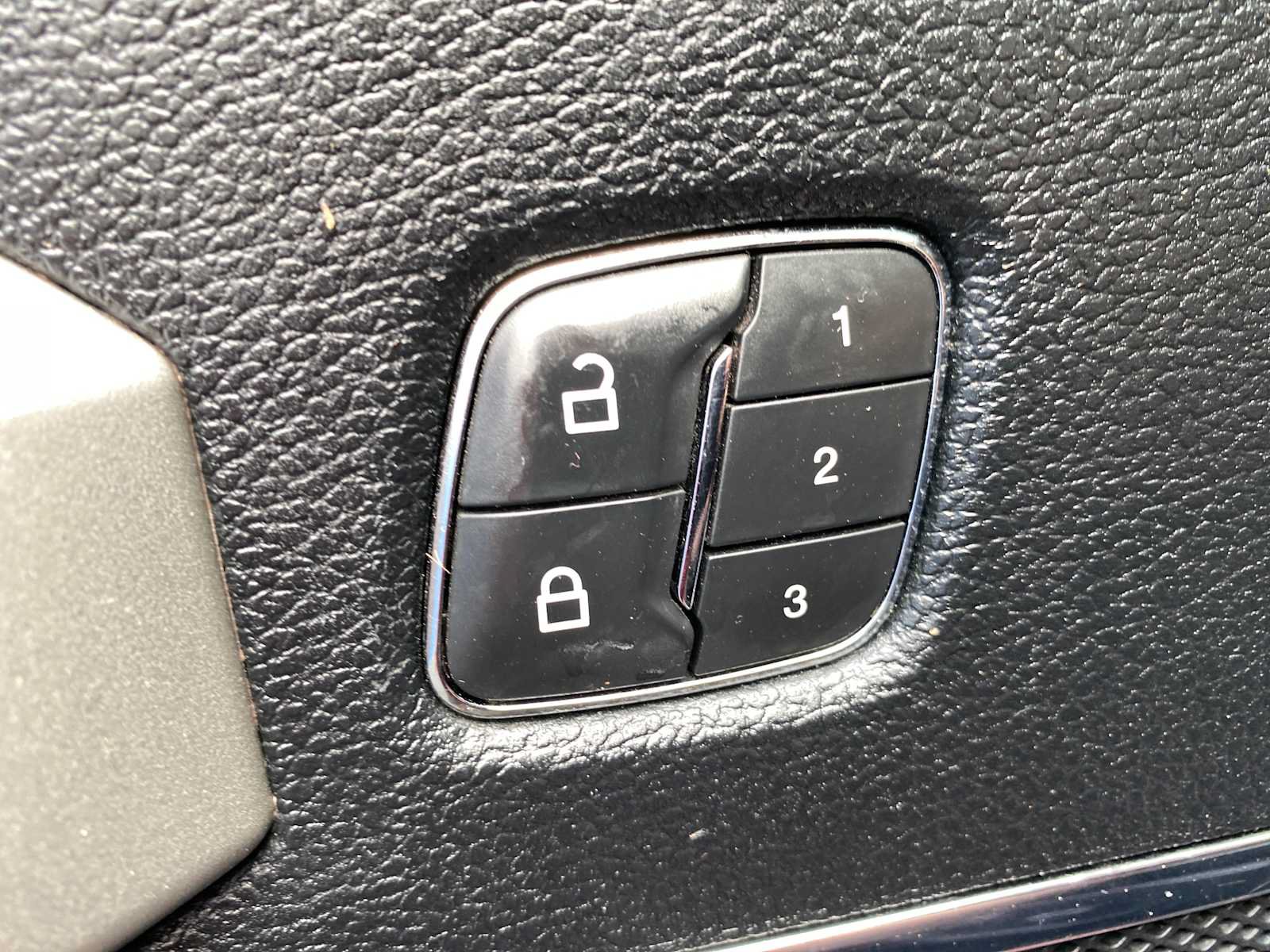 Used 2019 Ford F250 Lariat w/ Chrome Package AWD/4WD image 16