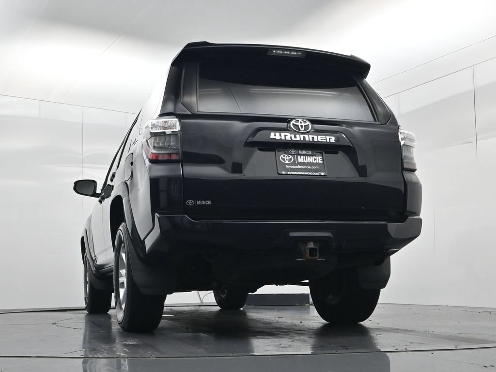 Used 2021 Toyota 4Runner SR5 Premium w/ Moonroof Package AWD/4WD image 52
