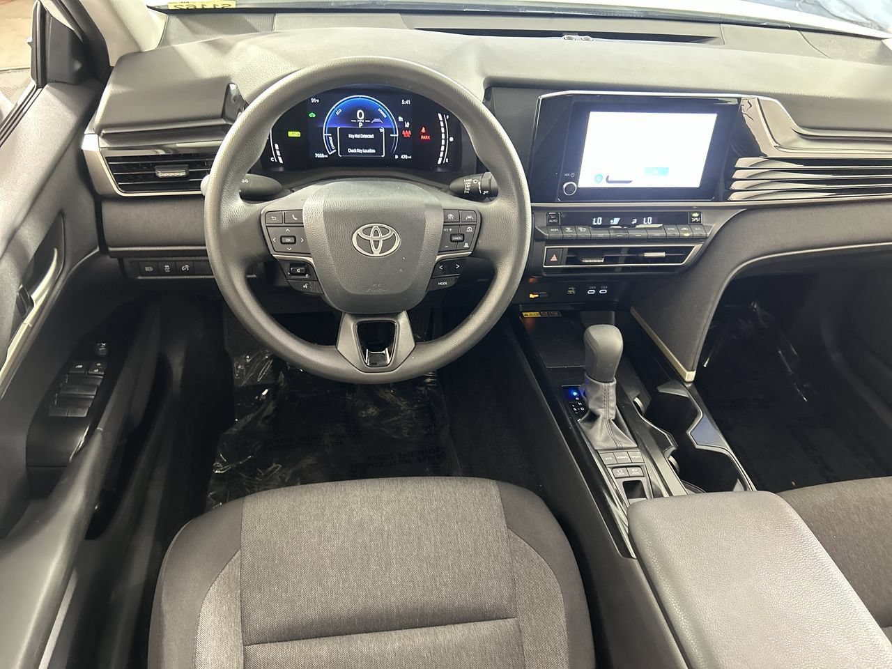 Used 2026 Toyota Camry LE FWD image 21