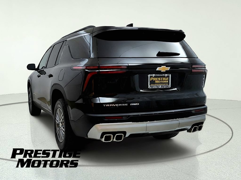 Used 2026 Chevrolet Traverse LT AWD/4WD image 6