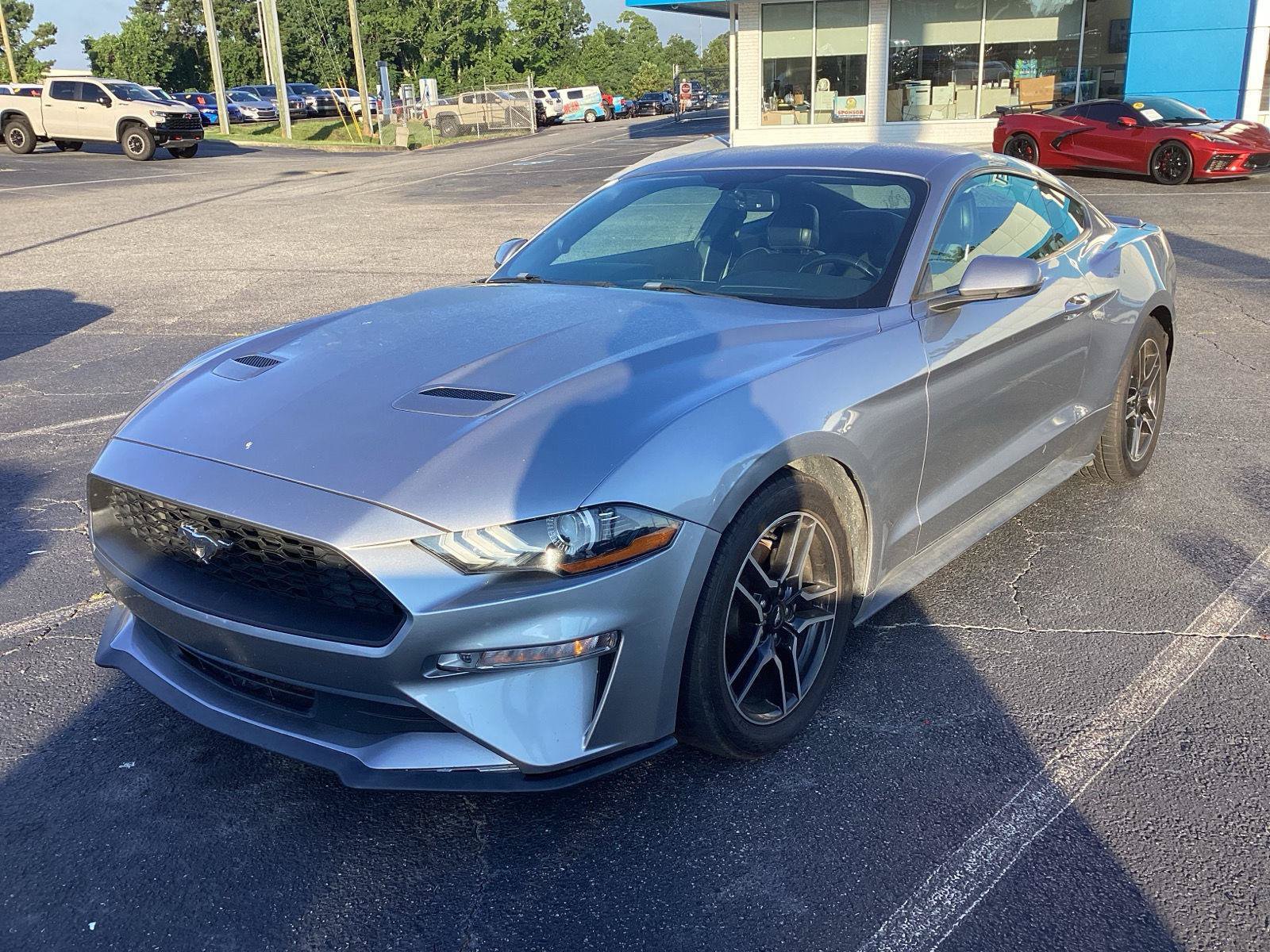 Used 2020 Ford Mustang Premium RWD image 2