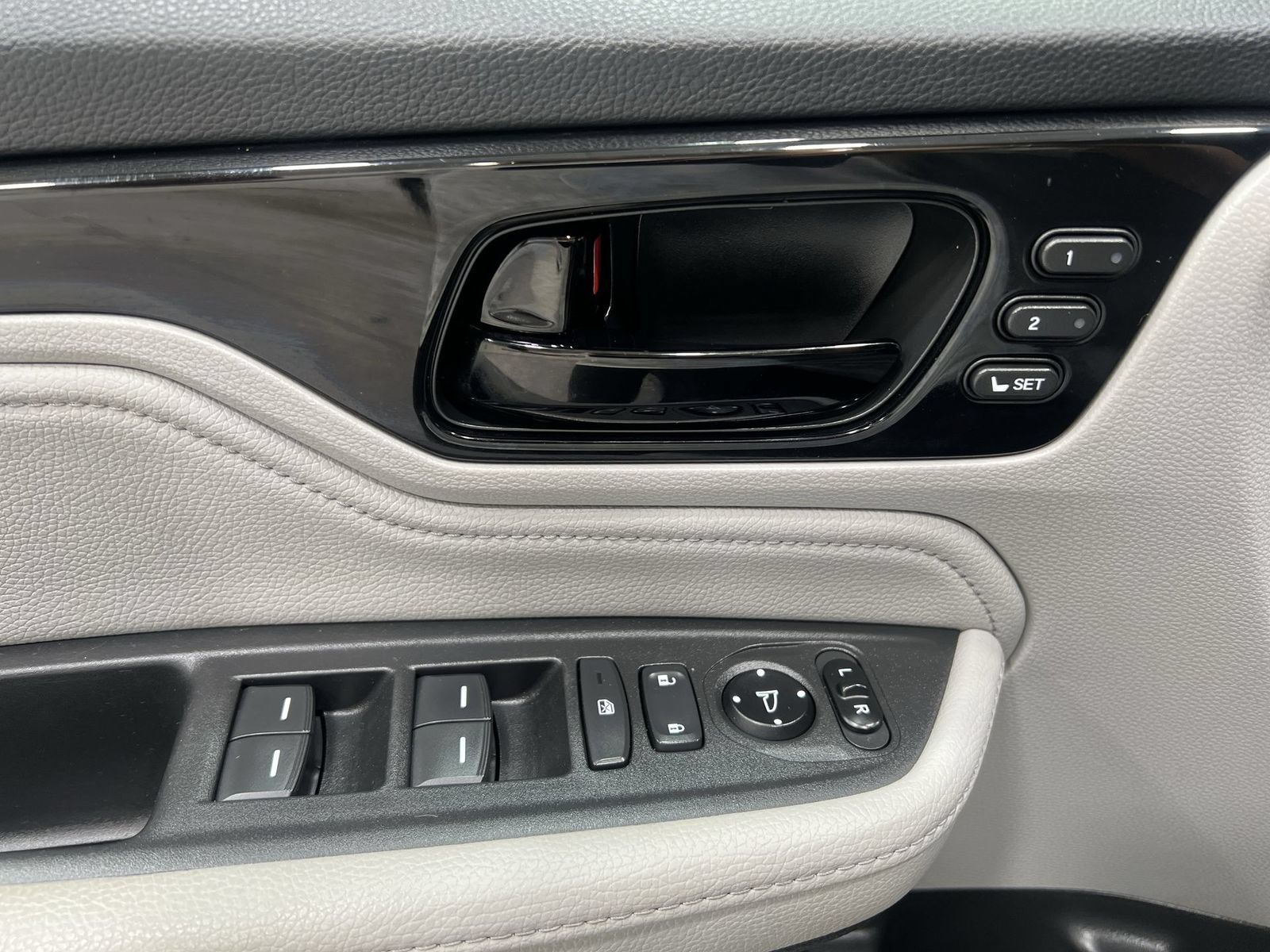 Used 2021 Honda Odyssey Touring image 13