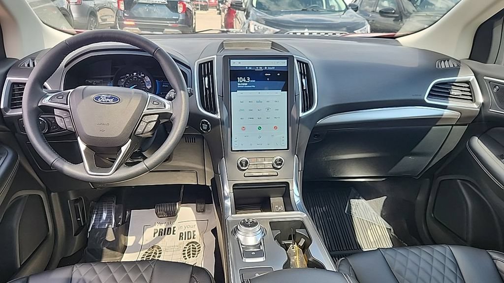 Used 2024 Ford Edge Titanium AWD/4WD image 9