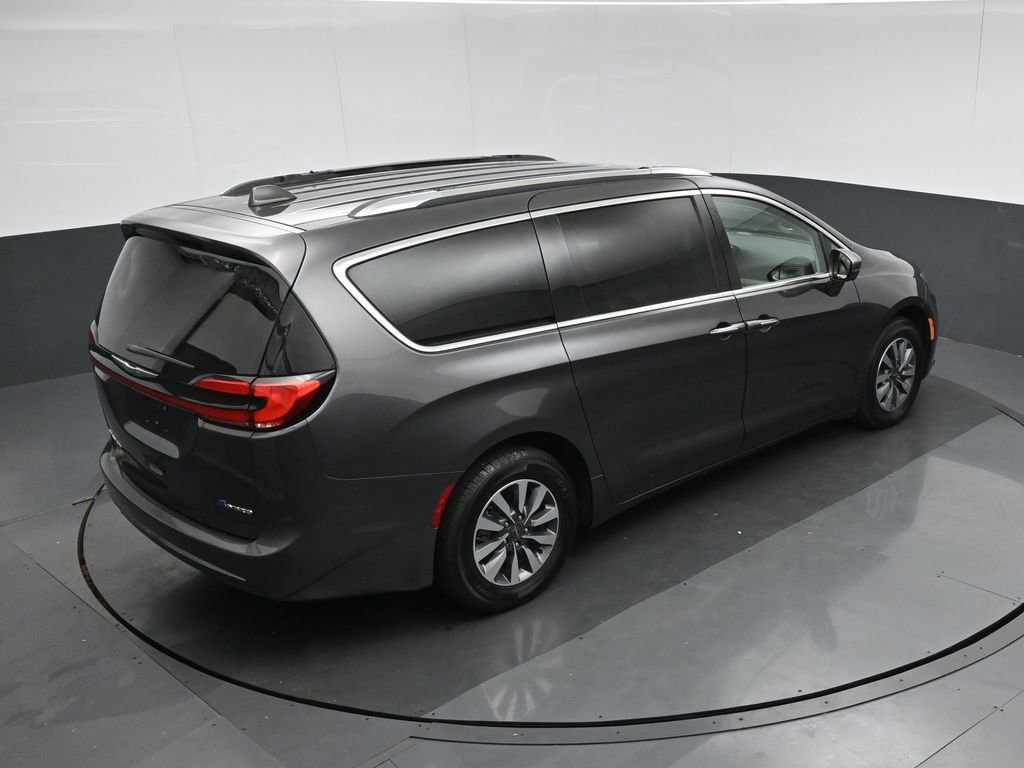 Used 2021 Chrysler Pacifica Touring-L image 83