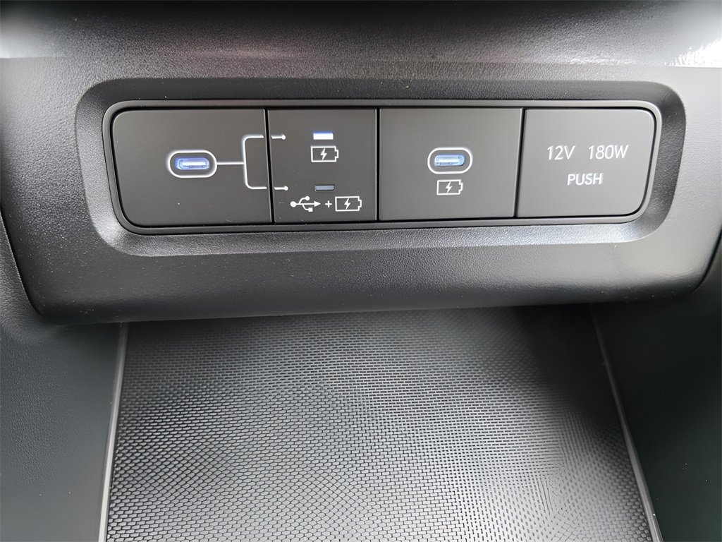 New 2026 Hyundai Tucson Blue SE image 21