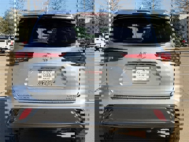 Used 2022 Toyota Highlander Limited image 5