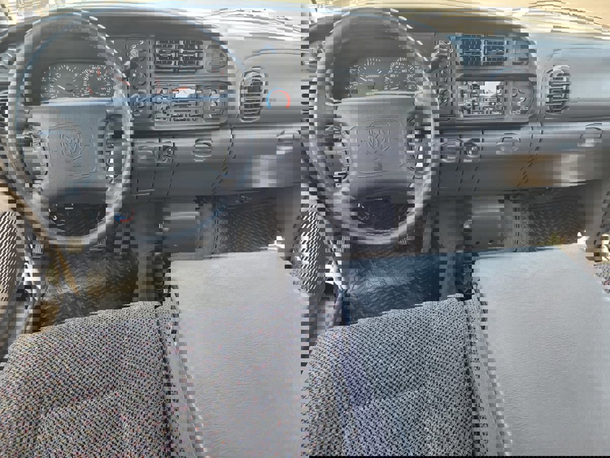 Used 1998 Dodge Ram 2500 Truck 4x4 Quad Cab image 11