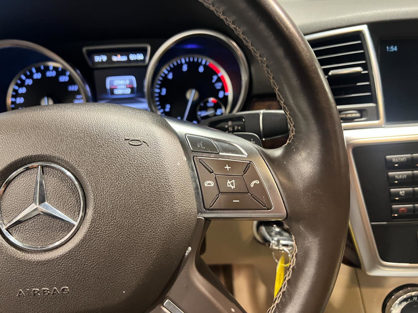 Used 2013 Mercedes-Benz ML 350 4MATIC image 13