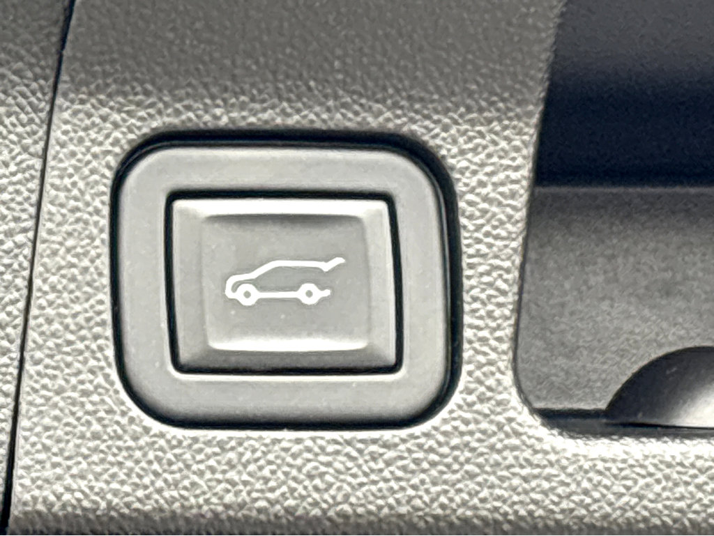 Used 2023 GMC Acadia AT4 w/ Trailering Package image 18