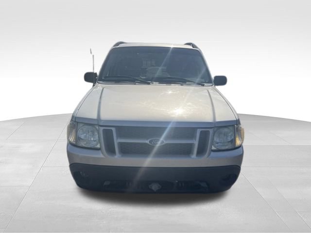 Used 2005 Ford Explorer Sport Trac XLT AWD/4WD image 2