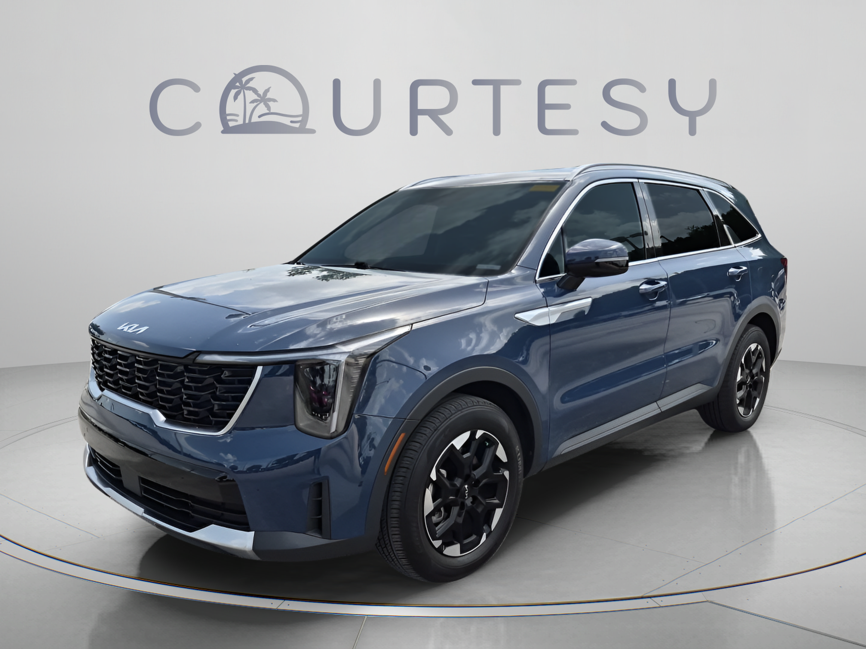 Certified 2025 Kia Sorento S FWD image 1