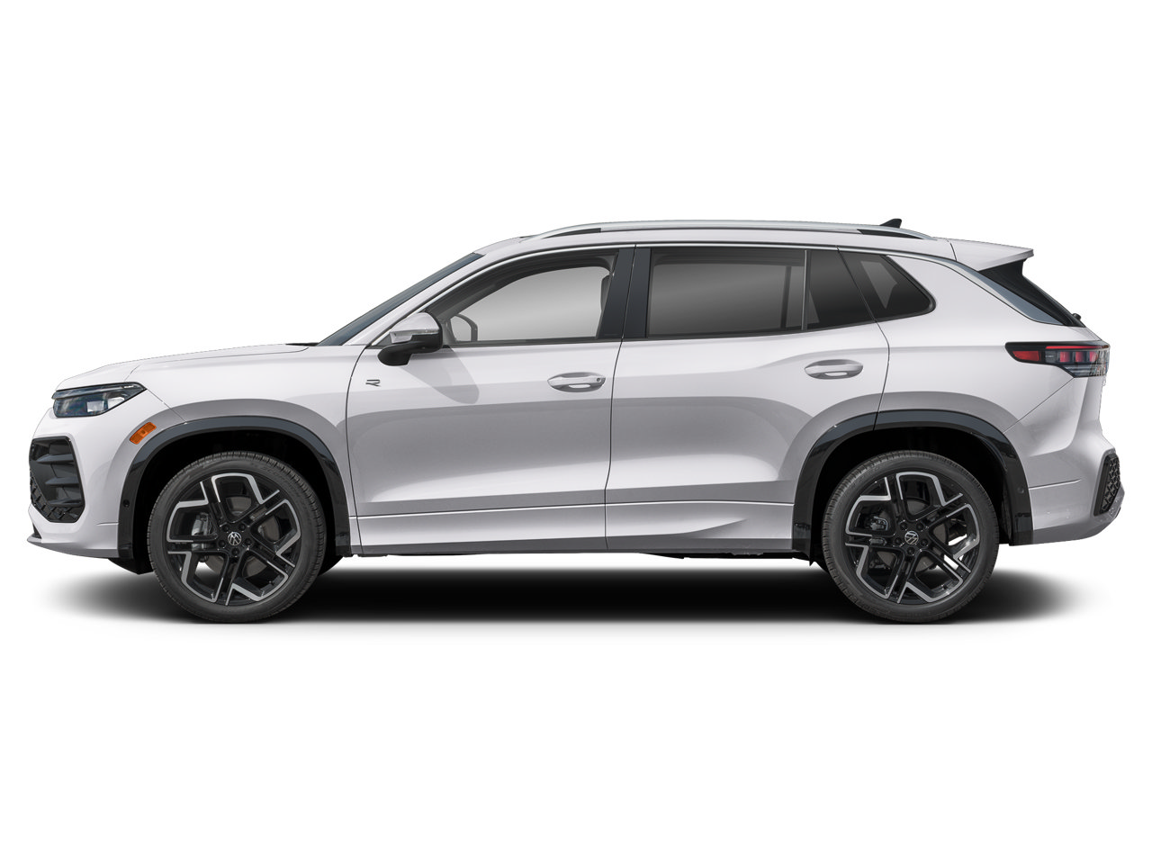 New 2026 Volkswagen Tiguan SEL R-Line AWD/4WD image 3