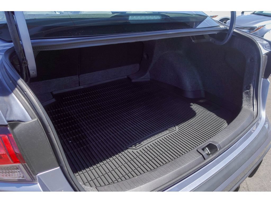Used 2025 Toyota Corolla SE FWD image 31