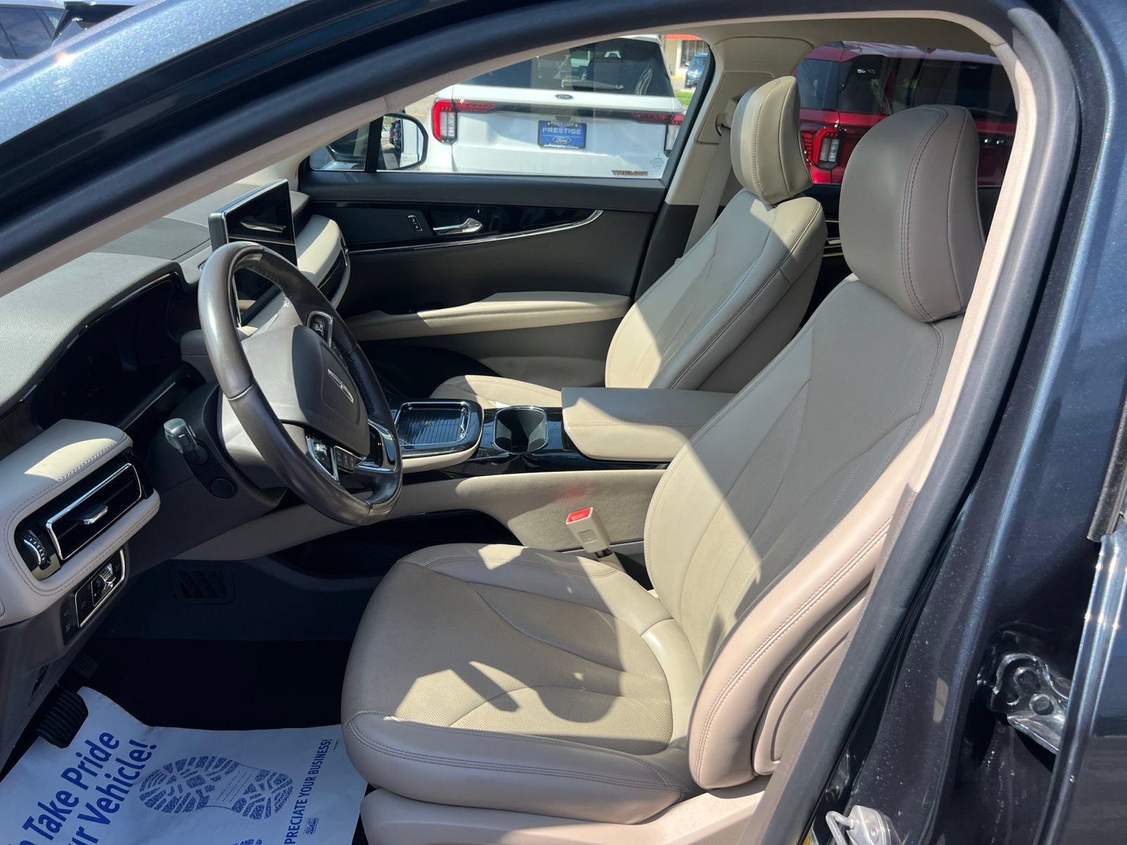 Used 2023 Lincoln Nautilus Reserve AWD/4WD image 30