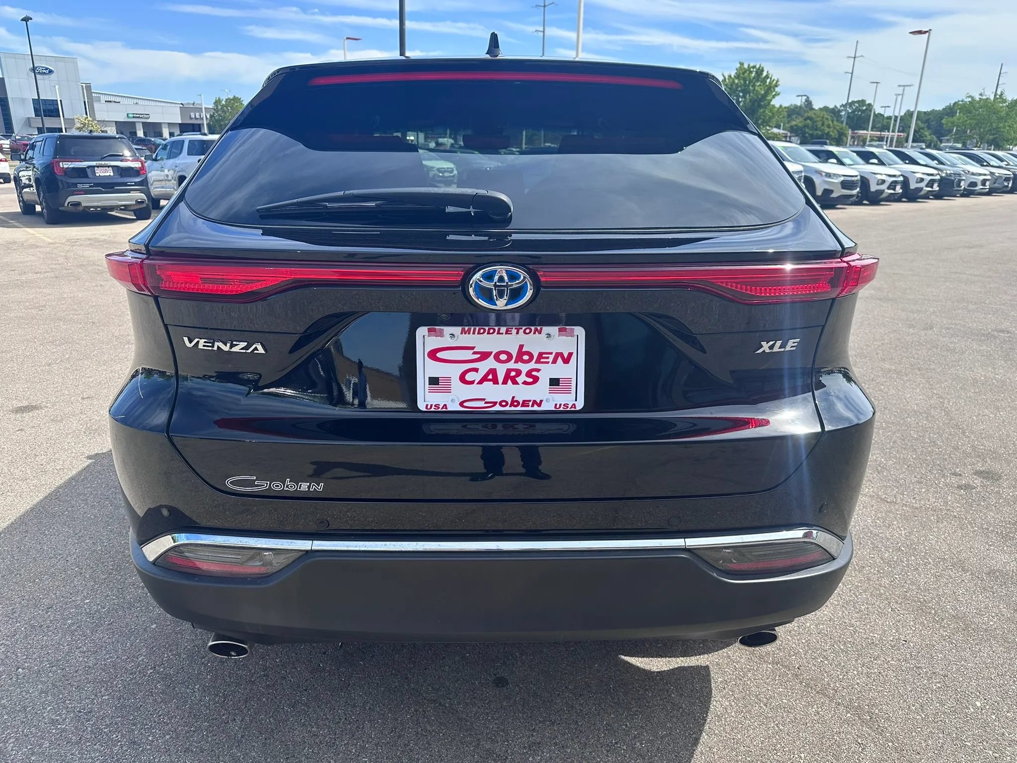 Used 2024 Toyota Venza XLE AWD/4WD image 6