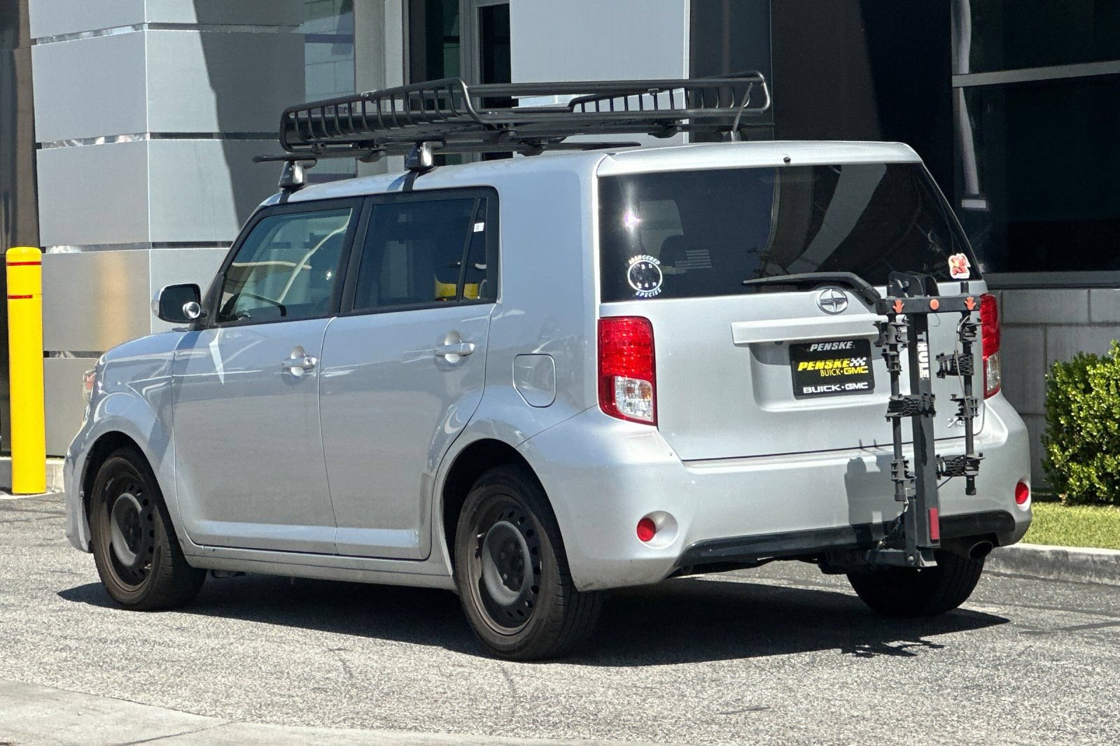 Used 2015 Scion xB FWD image 6