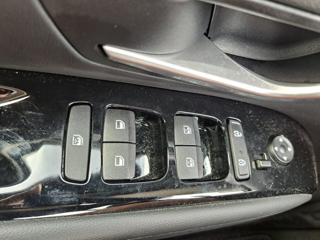 Used 2022 Hyundai Tucson Limited image 16