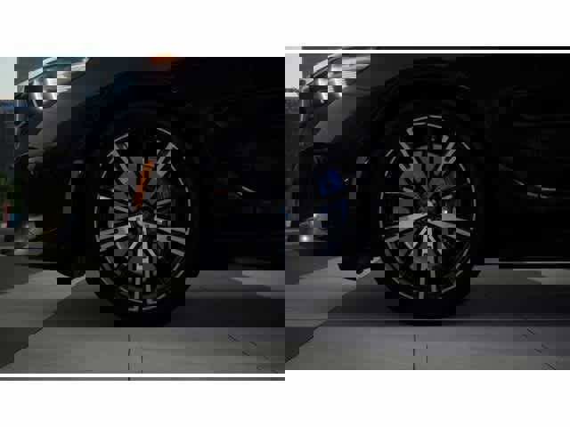 Used 2026 BMW 530i w/ M Sport Package image 7