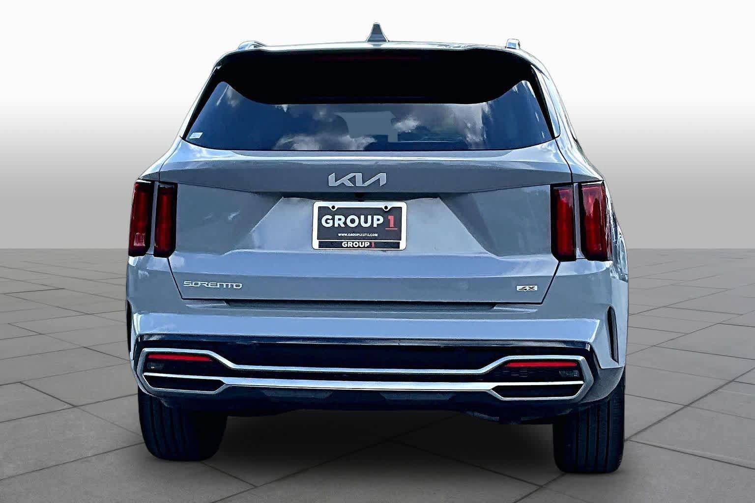 Used 2023 Kia Sorento SX AWD/4WD image 5