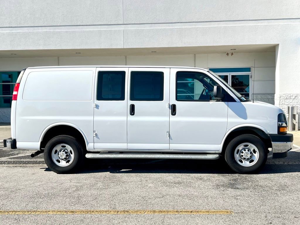 Used 2024 Chevrolet Express 2500 w/ Driver Convenience Package image 2