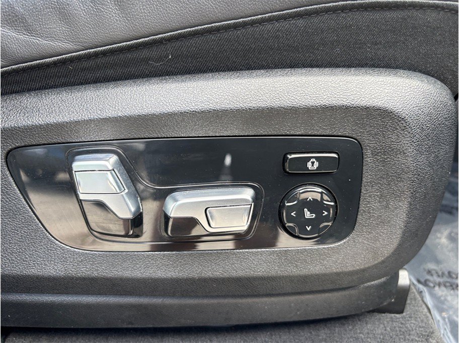 Used 2023 BMW X7 xDrive40i AWD/4WD image 50
