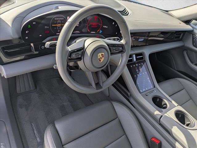 Used 2023 Porsche Taycan image 10