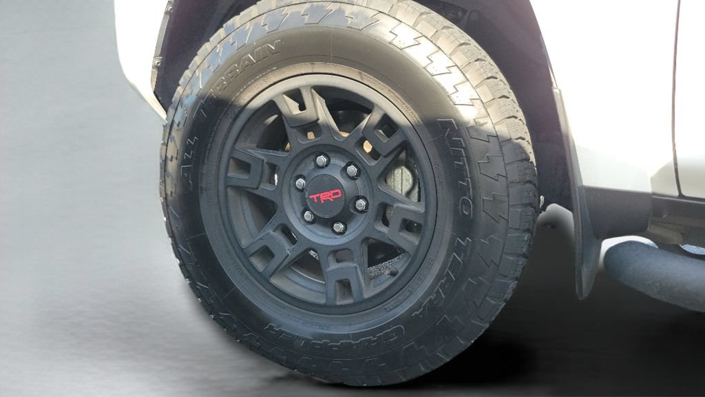 Certified 2023 Toyota 4Runner SR5 Premium w/ Moonroof Package AWD/4WD image 27