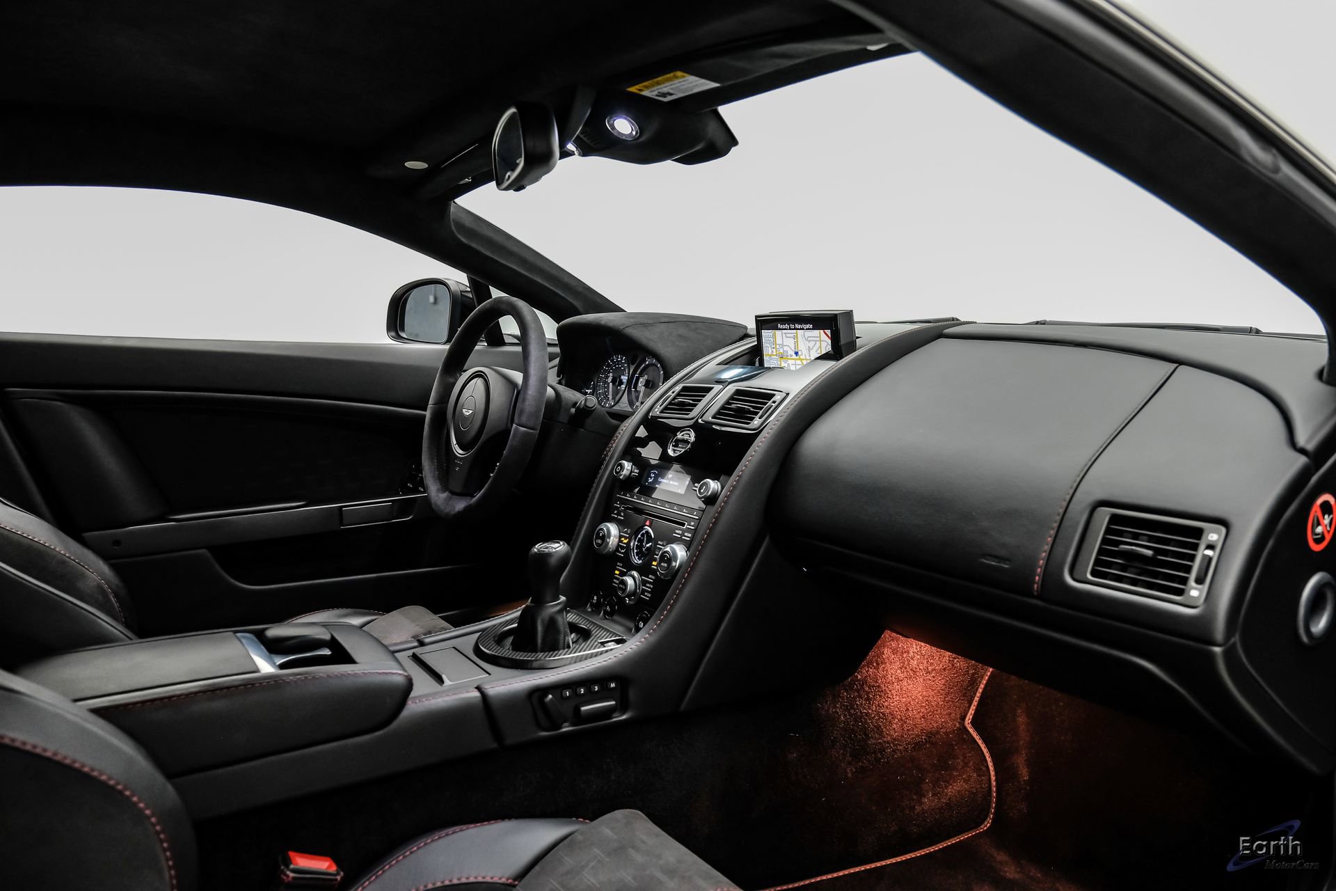 Used 2015 Aston Martin V8 Vantage GT RWD image 49