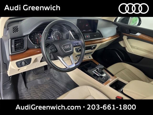 Used 2021 Audi Q5 2.0T Premium w/ Convenience Package AWD/4WD image 13