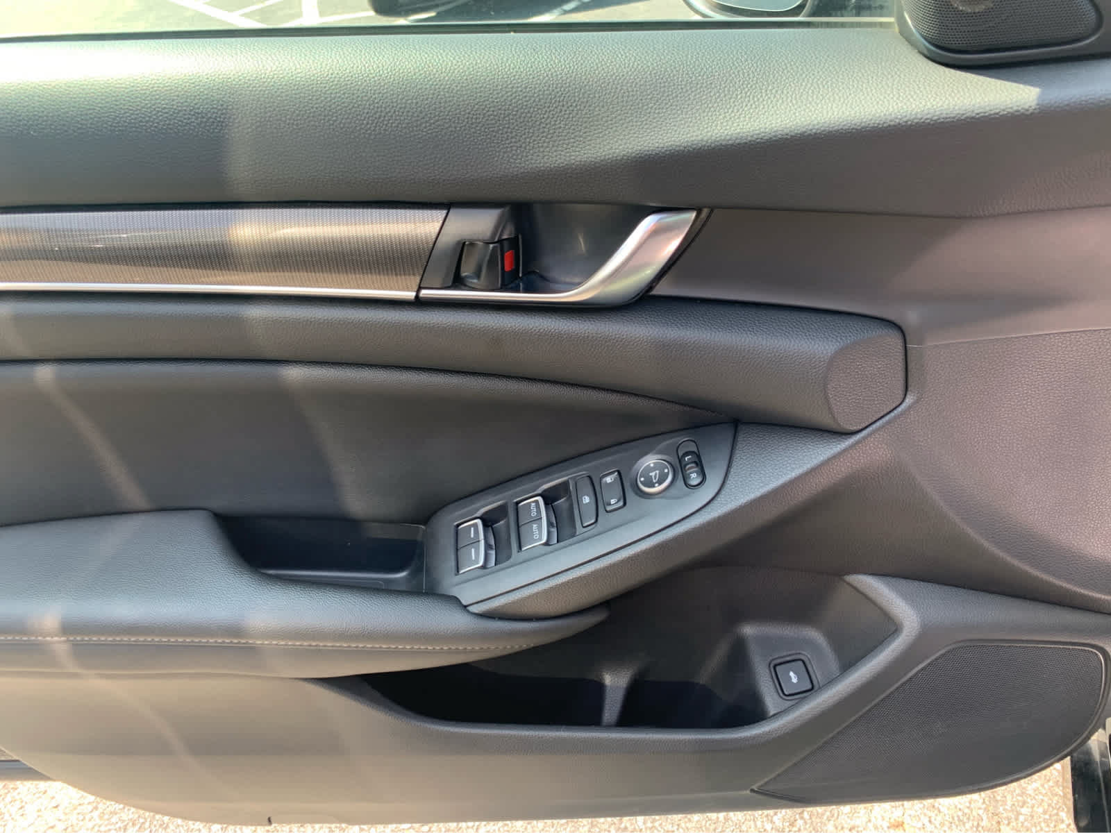 Used 2019 Honda Accord Sport image 13