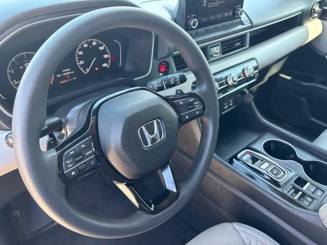 Used 2023 Honda Pilot LX image 10