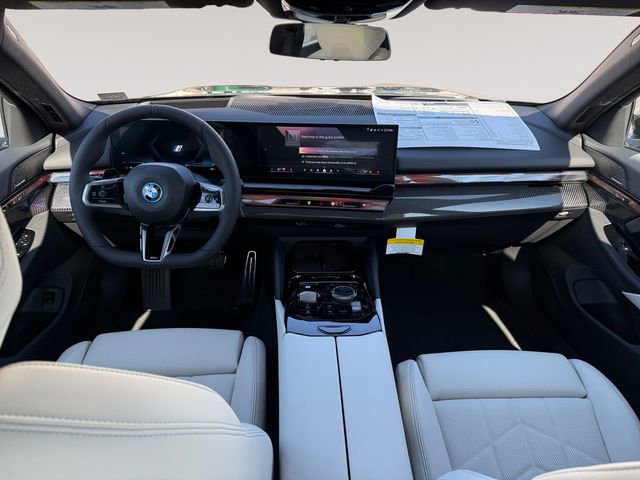 New 2026 BMW i5 eDrive40 w/ M Sport Package AWD/4WD image 10