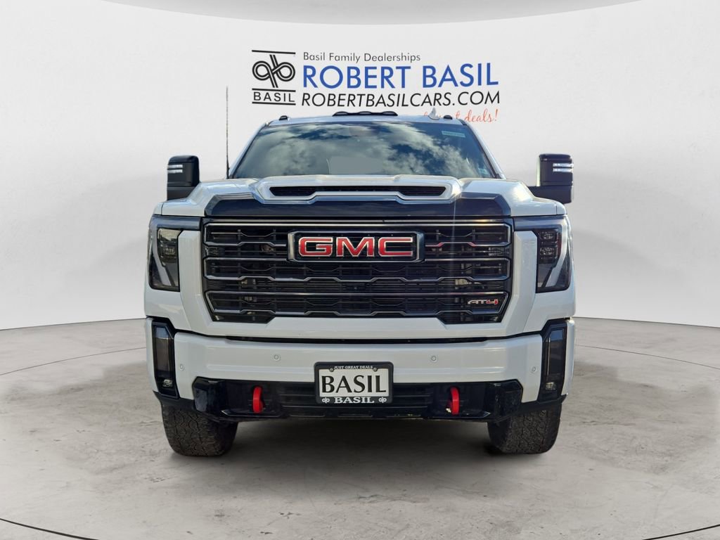 Used 2024 GMC Sierra 3500 AT4 w/ AT4 Preferred Package image 8