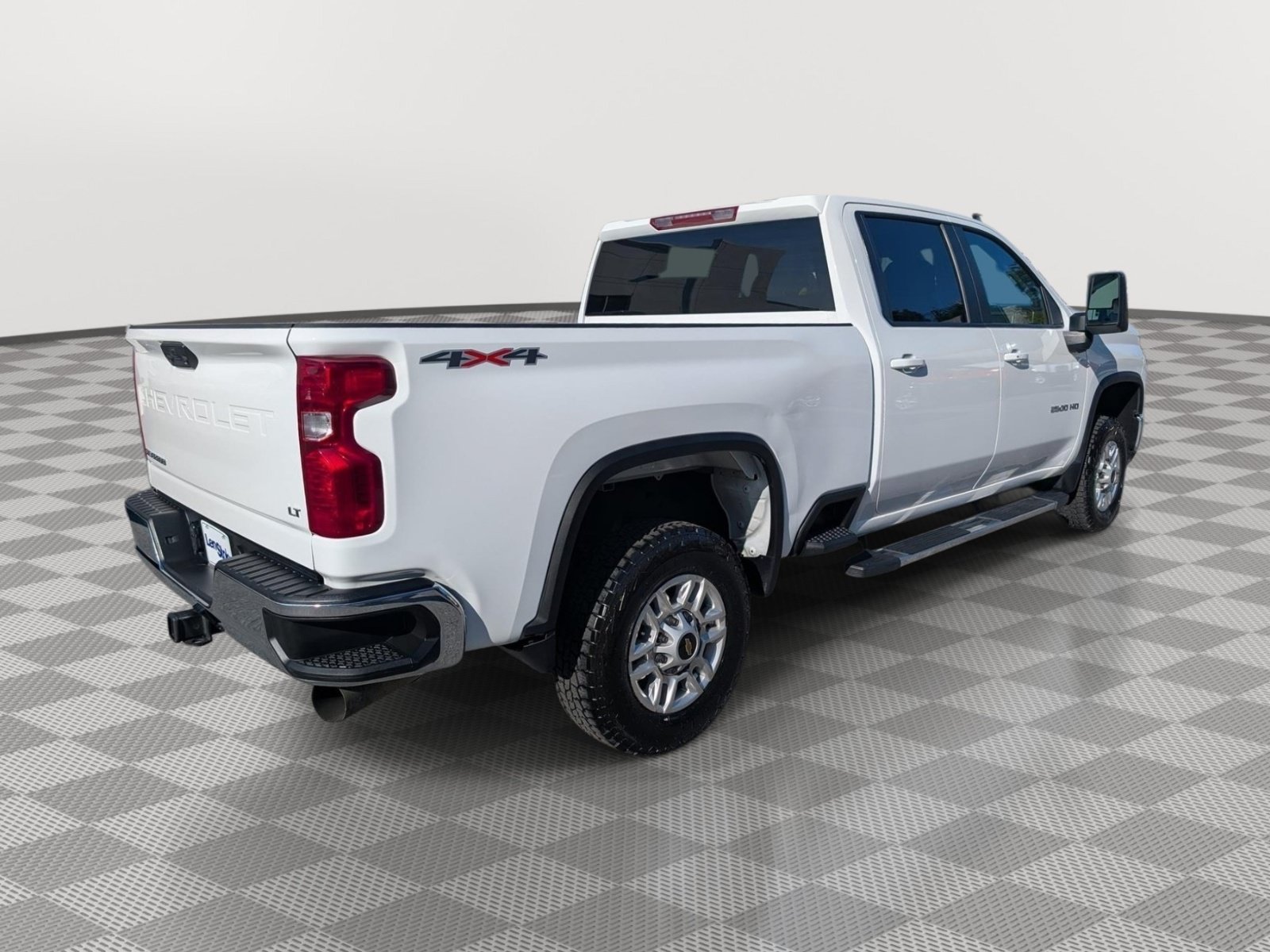 Used 2025 Chevrolet Silverado 2500 LT w/ Convenience Package AWD/4WD image 5