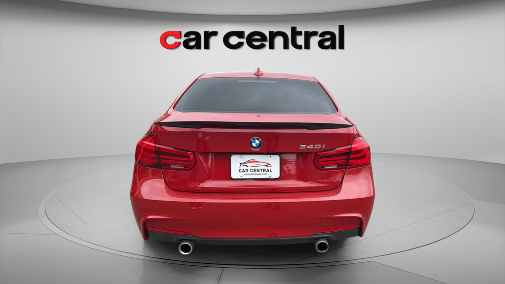 Used 2017 BMW 340i xDrive Sedan AWD/4WD image 5