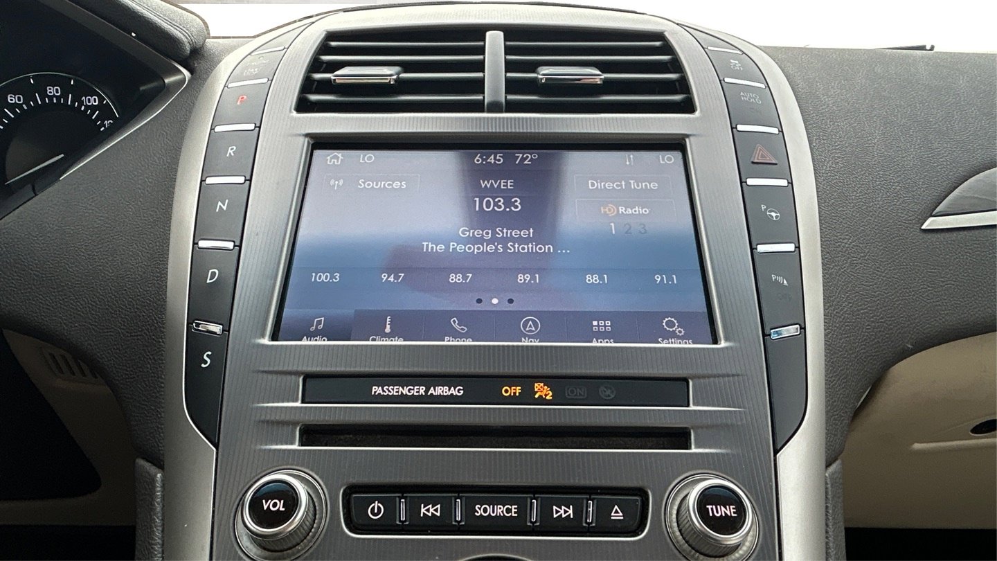 Used 2020 Lincoln MKZ Reserve w/ Elements Package AWD/4WD image 16
