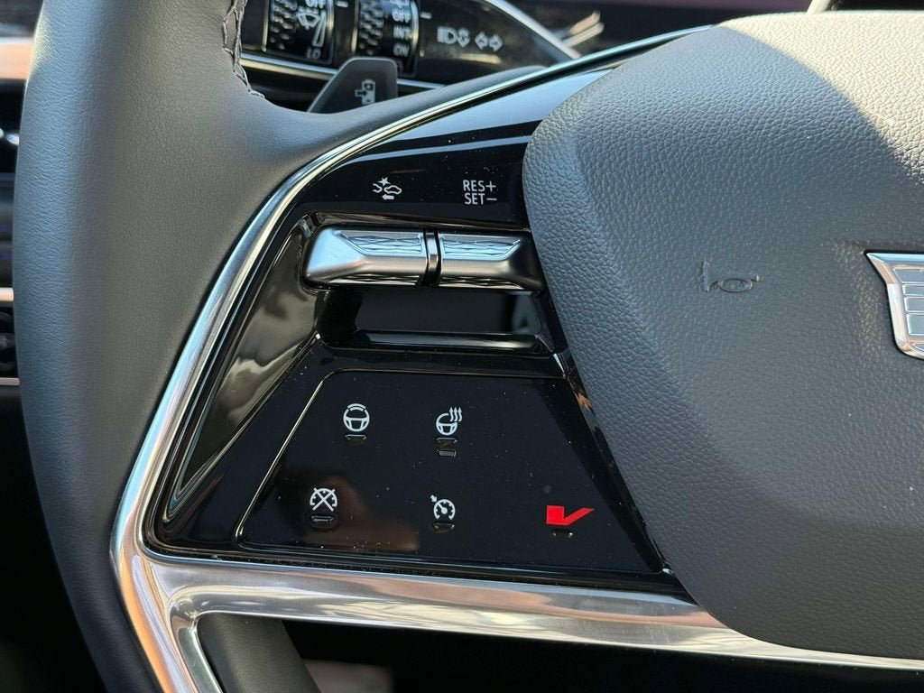 New 2025 Cadillac Escalade IQ Luxury 1 AWD/4WD image 17