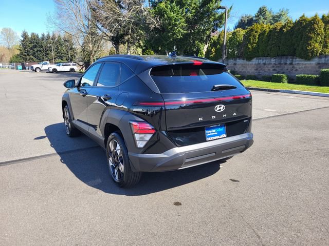 Certified 2025 Hyundai Kona SEL image 3
