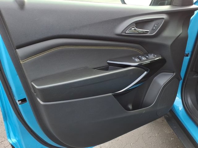 Used 2025 Chevrolet Trax ACTIV w/ Sunroof Package FWD image 13