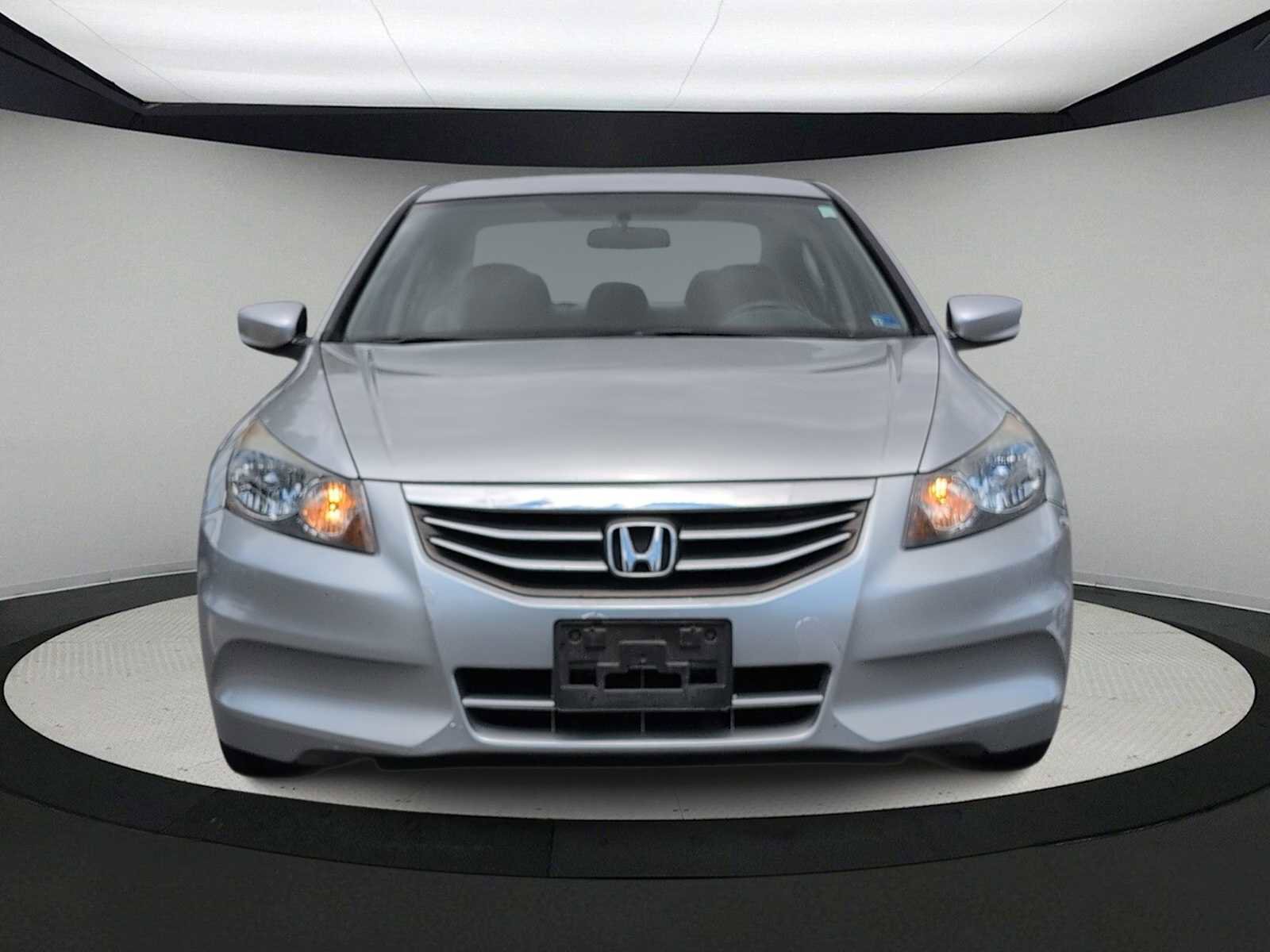 Used 2011 Honda Accord LX image 3